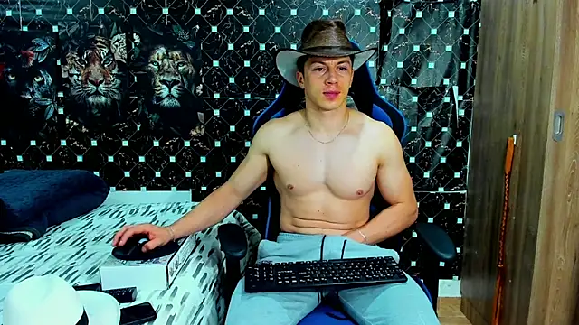 javiersexymann online show from 05/18/26, 04:18
