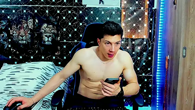 javiersexymann online show from 07/08/26, 04:55