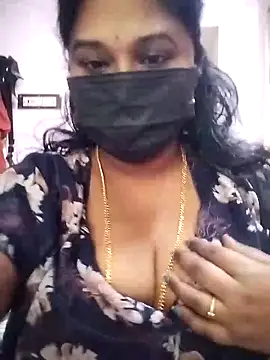 chaitara-reddy online show from 11/03/25, 04:47