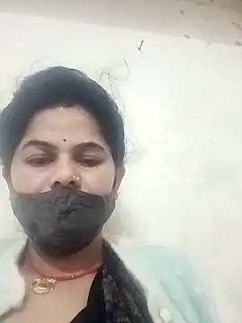 JULEE-740 online show from 12/04/25, 12:09