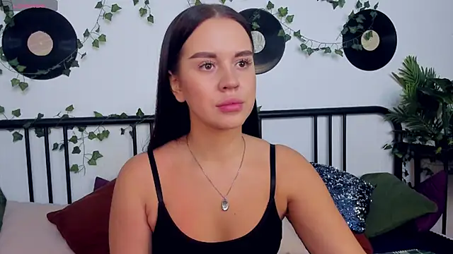 AmeliaRoyale online show from 09/15/25, 03:17