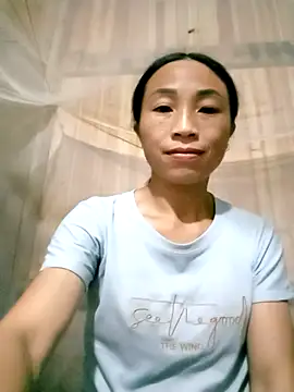 lucybaby00 online show from 09/10/25, 10:37