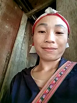 lucybaby00 online show from 10/12/25, 09:30