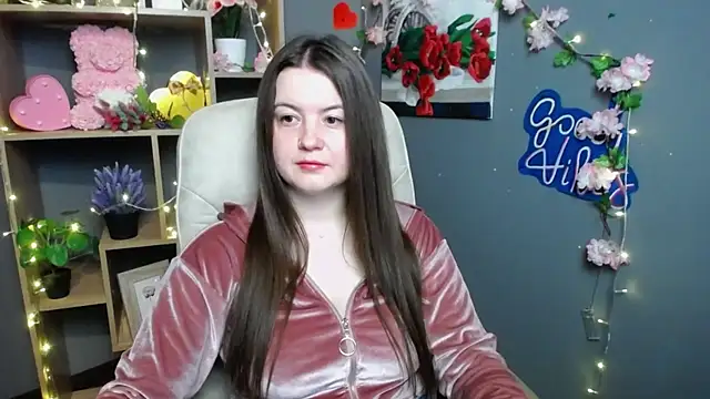 Snapshot of MavkaCute chatting on 05/25/26, 06:14 MavkaCute online show from 05/25/26, 06:14