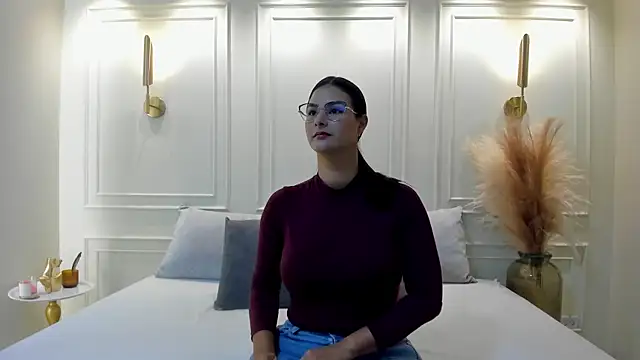 Snapshot of gabysanta_ chatting on 10/16/25, 01:01 gabysanta  online show from 10/16/25, 01:01