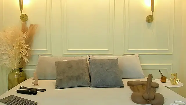 gabysanta  online show from 11/10/25, 01:32