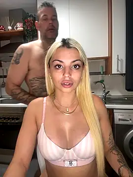 Snapshot of NoeliaGarcia17 chatting on 09/17/25, 09:16 NoeliaGarcia17 online show from 09/17/25, 09:16