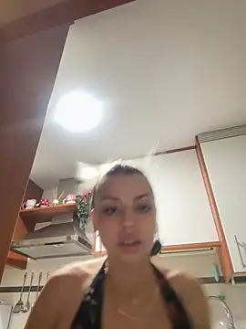 Snapshot of NoeliaGarcia17 chatting on 09/24/25, 09:29 NoeliaGarcia17 online show from 09/24/25, 09:29