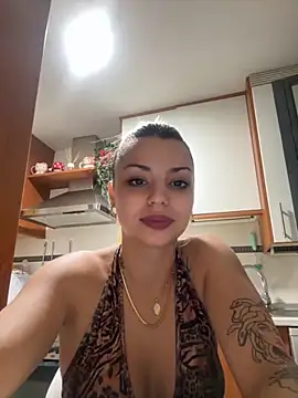 Snapshot of NoeliaGarcia17 chatting on 10/12/25, 08:41 NoeliaGarcia17 online show from 10/12/25, 08:41