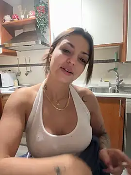 Snapshot of NoeliaGarcia17 chatting on 10/26/25, 11:42 NoeliaGarcia17 online show from 10/26/25, 11:42