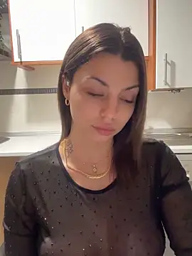 Snapshot of NoeliaGarcia17 chatting on 11/01/25, 12:23 NoeliaGarcia17 online show from 11/01/25, 12:23