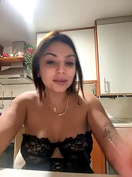 Snapshot of NoeliaGarcia17 chatting on 11/04/25, 11:26 NoeliaGarcia17 online show from 11/04/25, 11:26