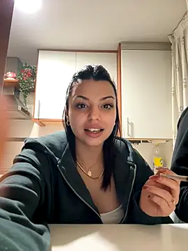 Snapshot of NoeliaGarcia17 chatting on 12/02/25, 11:00 NoeliaGarcia17 online show from 12/02/25, 11:00