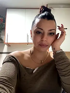 Snapshot of NoeliaGarcia17 chatting on 01/16/26, 11:42 NoeliaGarcia17 online show from 01/16/26, 11:42