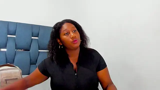 Snapshot of yourwife_anna chatting on 09/14/25, 11:09 yourwife anna online show from 09/14/25, 11:09