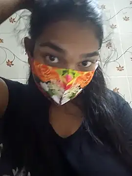 Snapshot of khhlmn chatting on 11/15/25, 09:32 khhlmn online show from 11/15/25, 09:32