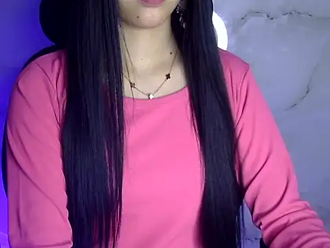 Snapshot of kaira_sharma11 chatting on 10/15/25, 05:02 kaira sharma11 online show from 10/15/25, 05:02