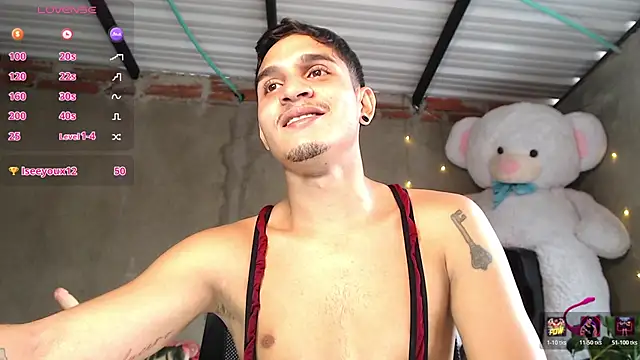 Snapshot of Angel_latinboy chatting on 05/19/26, 03:40 Angel latinboy online show from 05/19/26, 03:40