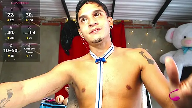 Snapshot of Angel_latinboy chatting on 05/22/26, 03:39 Angel latinboy online show from 05/22/26, 03:39