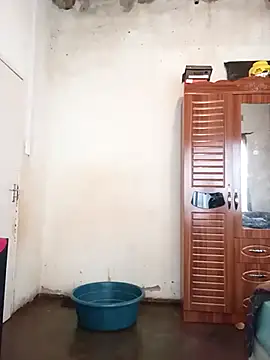 Snapshot of small_D94 chatting on 10/03/25, 10:45 small D94 online show from 10/03/25, 10:45