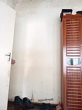 Snapshot of small_D94 chatting on 11/09/25, 09:40 small D94 online show from 11/09/25, 09:40