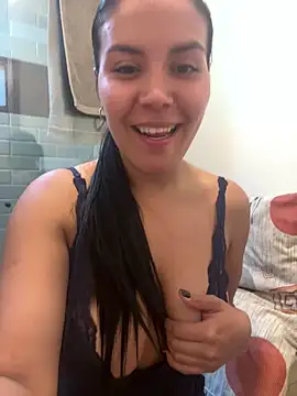 MacaW09 online show from 02/27/26, 02:00