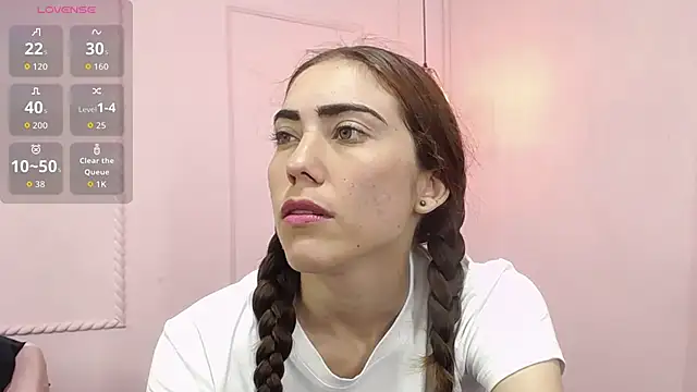 Snapshot of danna7cute chatting on 10/16/25, 10:11 danna7cute online show from 10/16/25, 10:11