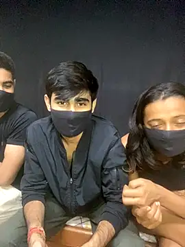 Snapshot of Joy_Love_Roxie chatting on 10/29/25, 06:31 Joy Love Roxie online show from 10/29/25, 06:31