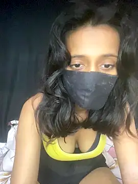 Snapshot of Joy_Love_Roxie chatting on 12/13/25, 07:53 Joy Love Roxie online show from 12/13/25, 07:53