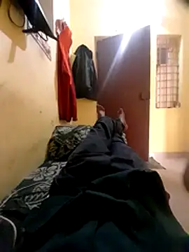 Snapshot of krishna809bangalore chatting on 12/18/25, 08:53 krishna809bangalore online show from 12/18/25, 08:53