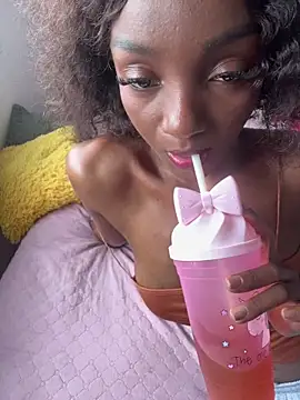 Keirahartz online show from 04/05/26, 06:16