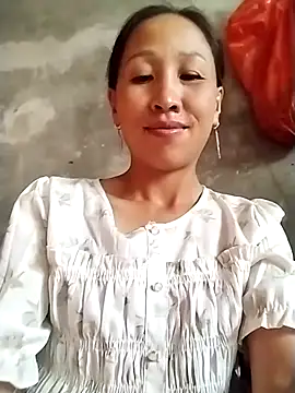 Snapshot of cute_love00 chatting on 09/23/25, 03:31 cute love00 online show from 09/23/25, 03:31