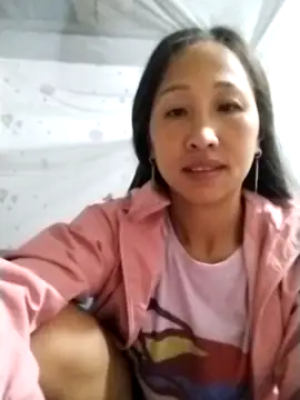 Snapshot of cute_love00 chatting on 10/26/25, 10:47 cute love00 online show from 10/26/25, 10:47