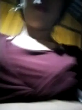 Snapshot of cute_love00 chatting on 10/29/25, 10:39 cute love00 online show from 10/29/25, 10:39