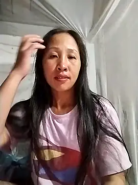 Snapshot of cute_love00 chatting on 10/30/25, 03:13 cute love00 online show from 10/30/25, 03:13