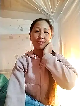 Snapshot of cute_love00 chatting on 11/19/25, 10:26 cute love00 online show from 11/19/25, 10:26