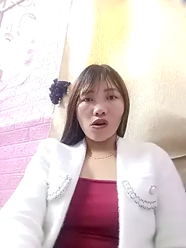 Snapshot of adbosa_00 chatting on 12/19/25, 03:02 adbosa 00 online show from 12/19/25, 03:02