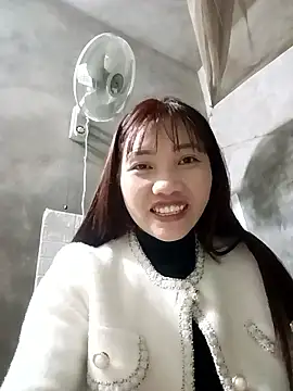 Snapshot of adbosa_00 chatting on 01/10/26, 12:56 adbosa 00 online show from 01/10/26, 12:56