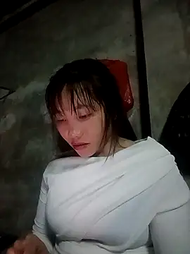 Snapshot of adbosa_00 chatting on 02/05/26, 12:21 adbosa 00 online show from 02/05/26, 12:21