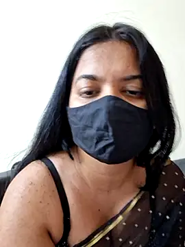 haseenadilruba12 online show from 04/18/26, 09:13