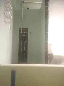 ReyesSau online show from 09/28/25, 04:34