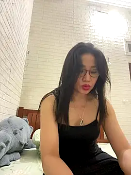 Vitamin sexy online show from 10/13/25, 01:00