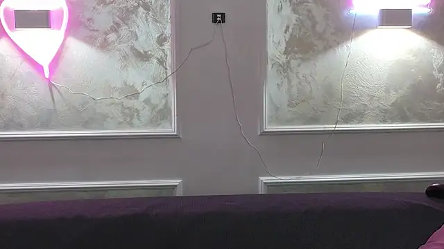 Snapshot of AlyaRei chatting on 10/30/25, 07:03 AlyaRei online show from 10/30/25, 07:03