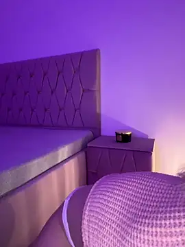 Snapshot of LunaCharm chatting on 12/02/25, 06:36 LunaCharm online show from 12/02/25, 06:36