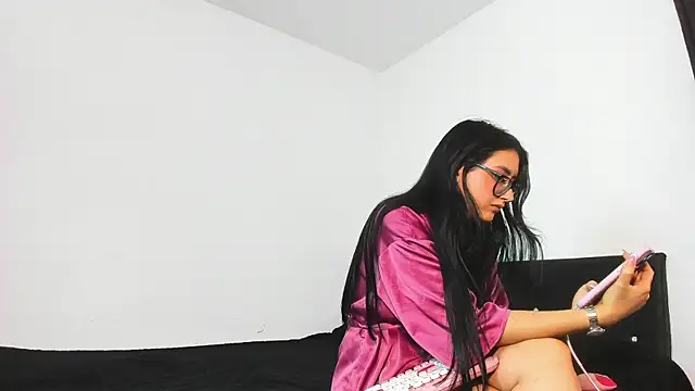 77Neferkitty77 online show from 07/26/26, 05:09