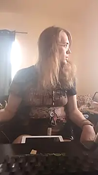 Snapshot of BlondeyMiyMiy chatting on 09/08/25, 08:41 BlondeyMiyMiy online show from 09/08/25, 08:41