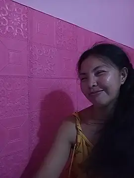 oceanlover23 online show from 11/17/25, 07:47