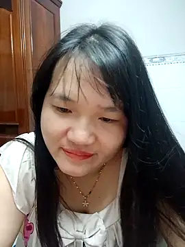Snapshot of _Babyrose_ chatting on 09/18/25, 07:38  Babyrose  online show from 09/18/25, 07:38