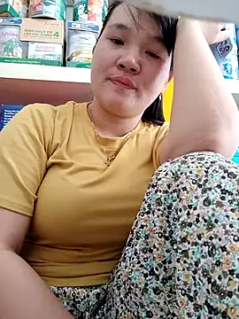 Snapshot of _Babyrose_ chatting on 09/21/25, 05:31  Babyrose  online show from 09/21/25, 05:31