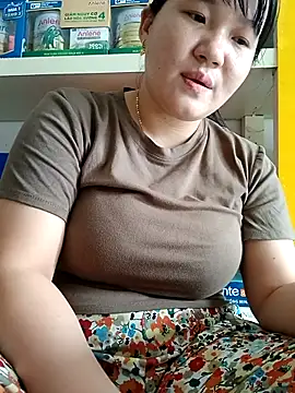 Snapshot of _Babyrose_ chatting on 09/25/25, 06:06  Babyrose  online show from 09/25/25, 06:06